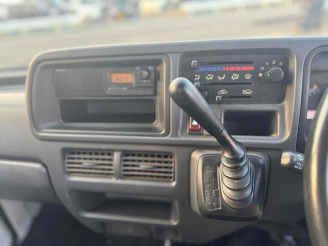 スバル　サンバー5MTエアコンパワステ4WD 一時抹消中 スバル サンバートラック TB 5MT・エアコン・パワステ・作業灯