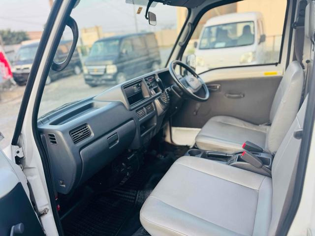 ご覧頂きまして誠に有難うございます!!是非ご来店して頂き、実際にご覧になって頂ければと思います。お客様からのご連絡をスタッフ一同、心よりお待ちしております