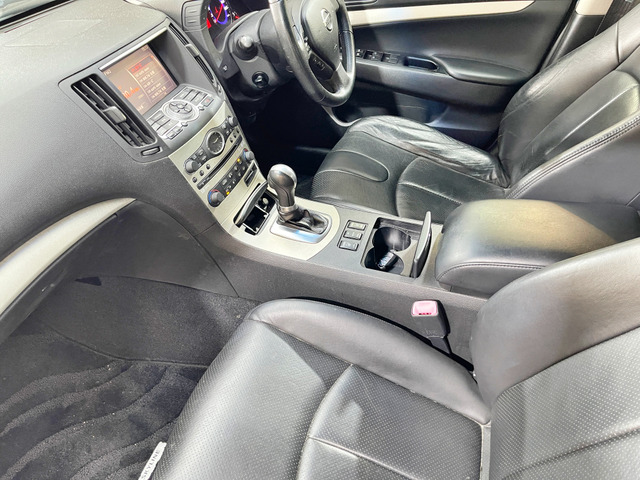 当店は他の格安店とは違い札幌運輸支局(1-3192)認証工場になりますので、しっかりと法定点検後に納車させていただきますのでご安心ください。お客様のご予算に合わせて整備、点検、必要に応じて部品交換を行います