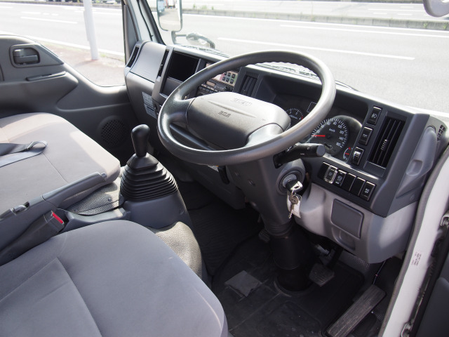 ���̎ԗ��̌��ς�A��ԁA�݌ɂ̗L���ȂǋC�ɂȂ�܂����炨�C�y�ɂ��₢���킹���������B���ÎԂł��̂�1�䂵���������܂���̂ł����߂̂����������肢�v���܂�!