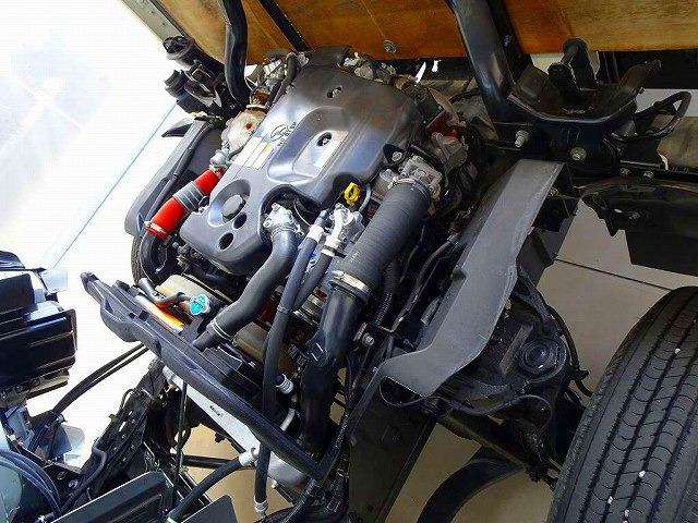 �G���W�����[��