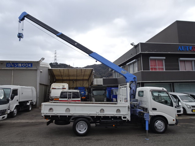 �y�ԑ��d�ʁz5685kg �y�S  ���z601cm �y�S  ���z190cm �y�S  ���z271cm