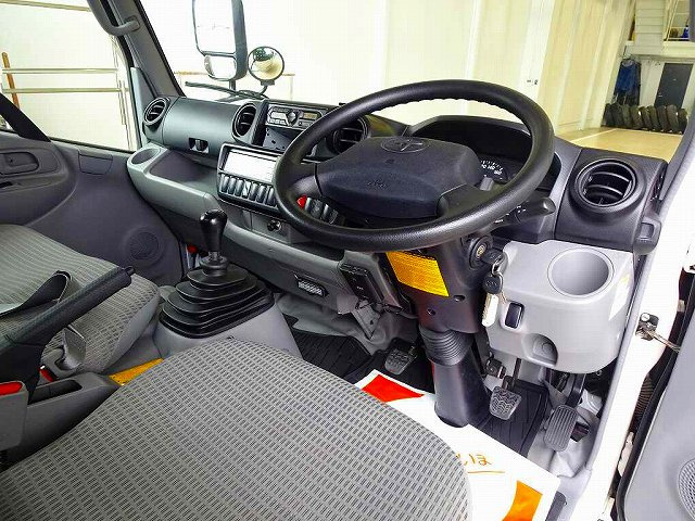 トヨエース冷凍車