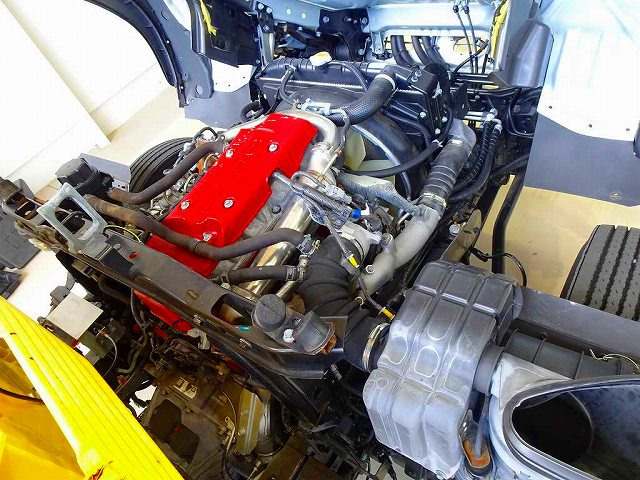 �G���W�����[��