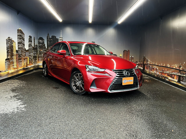 IS(レクサス) 200t　禁煙車 後期型 サンルーフ ターボ 純正 中古車画像