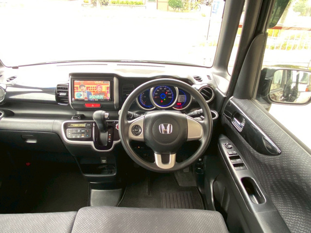 視界も広く運転しやすい車両になっています★