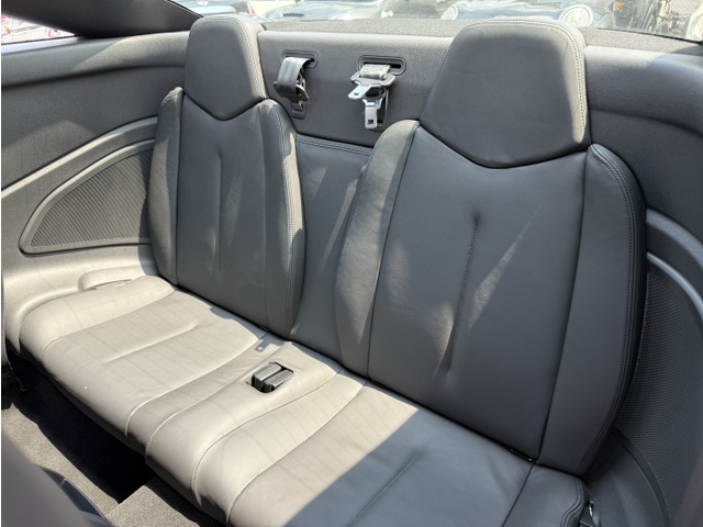 �v�W���[�Ȃ�ł͂̃z�[���h�͂̍����V�[�g���g�p���Ă���܂��B��Ȃɂ́A�`���C���h�V�[�g����t�\�ł��B