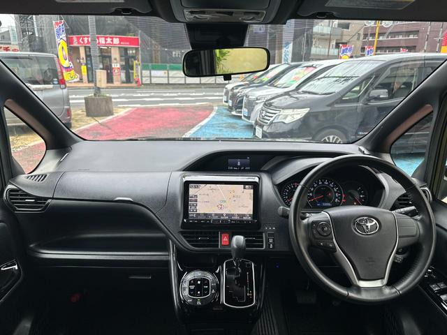 ヴォクシー2.0 ZS