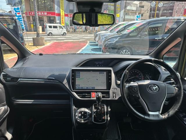 エスクァイア2.0 Gi プレミアムパッケージ ブラックテイラード