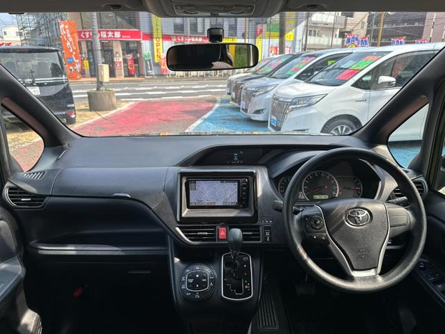 ヴォクシー2.0 X