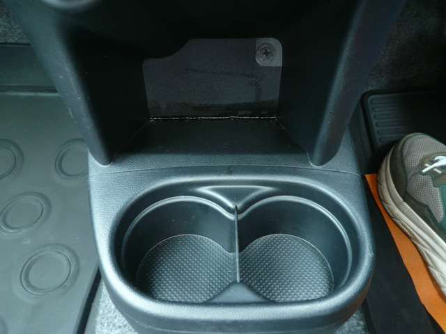 �^�]�ȁE����Ȃ���͂��₷���ʒu�ɂ��A�h�����N�z���_�[����܂���2��(^��^)/