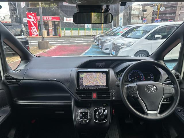 ノア1.8 ハイブリッド X ディライトプラス