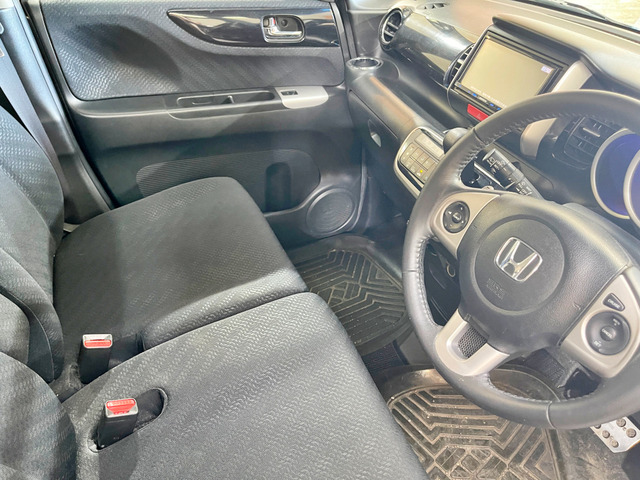 ローン審査に不安のある方諦めずお問合せを!例えば、勤続年数が短い方・アルバイト・現在のお車の残債がある方など。お客様のライフプランに合わせた、最適なお支払い方法をご提案させて頂きます!