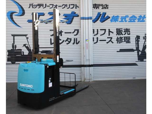 住友ナコバッテリー式フォークリフト（リーチ式）