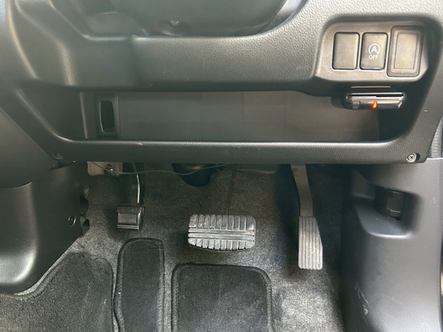 �����L�X!�����܂���^�]�ȃt���A�}�b�g�͏����j��Ă��Ă���܂����