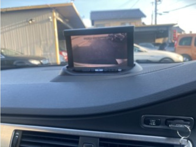 �o�b�N���j�^�[�쓮