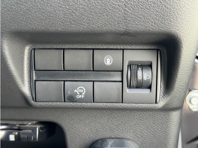 ���̑���t�������p�[�c�Ȃǂ������܂����炲���k���������B