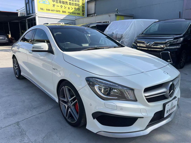 CLAクラスAMG CLA45 4マチック 4WD