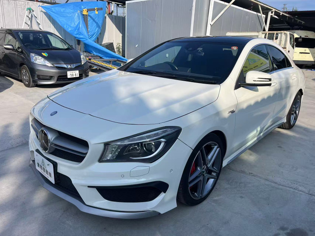 CLAクラスAMG CLA45 4マチック 4WD