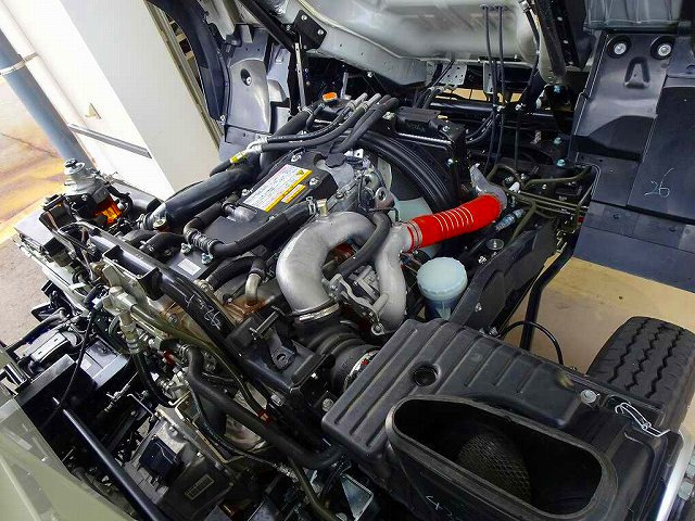 �G���W�����[��