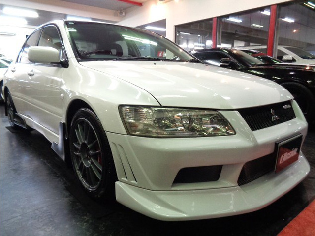 ランサーエボリューションVIIGT-Aホワイトパールカラーフルエアロ&4G63ターボエンジンステアシフトマチック4WD&カーボンエアロBBSアルミ他走行4万km台1オーナー車が入しました