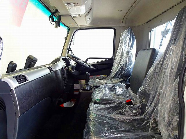 AAC PS PW SRS ABS �L�[���X ���d�i�~���[ AM/FM �o�b�N���j�^�[ �A�h�u���[ �^�[�{ �r�C�u���[�L EZGO �Ԑ���E�x�񑕒u �Փ˔�Q�y���u���[�L �t�H�O�����v ����LED��/�J�[�e��