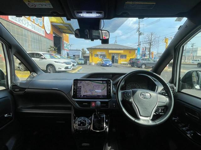 ヴォクシー2.0 ZS