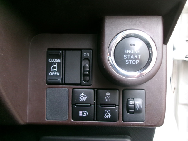 プッシュスタートでのエンジンスタートなので、スムーズに発進することができます!!