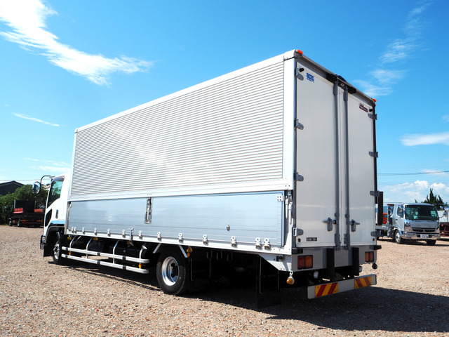 フォワードウィング