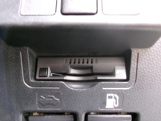 ETC付きなので高速道路の料金所も楽々通過できます!※ETCカードがないと使用できません