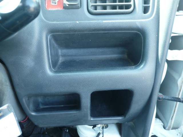 �^�]�Ȃ���͂��₷���ʒu�ɂ��A�����E���u���ɕ֗��ȃX�y�[�X����܂�?