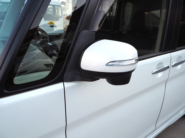 �d���i�[�E�C���J�[�~���[���t���Ă��邾���ō�������UP����E�B���J�[�����T�C�h�~���[!!������񌩂��ڂ����łȂ��A�Ό��Ԃ���̎��F���̌���ɂȂ���A���S�x���オ��܂�