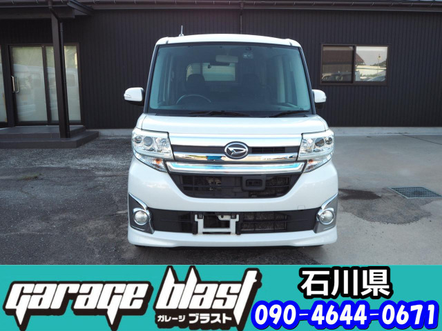 �J�X�^���^�[�{�̃p�[���E�t���G�A���E�t�H�O�����v�ELED�����w�b�h���C�g�E�Փ˔�Q�y���V�X�e���E�h�����R�E15�C���`�A���~�ŃJ�b�R�������Ԃł��B