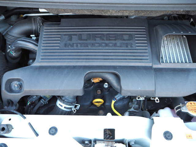 �C���^�[�N�[���[�^�[�{�ŗ͋��������ŏ���̃p���[�s�������������܂���B���Ђœ������Ԃ��g���Ă��܂����A����23���L��������600�n��KF�G���W���͑O���f�������ׂĐÂ��ɍ���]�܂ŉ��܂��B