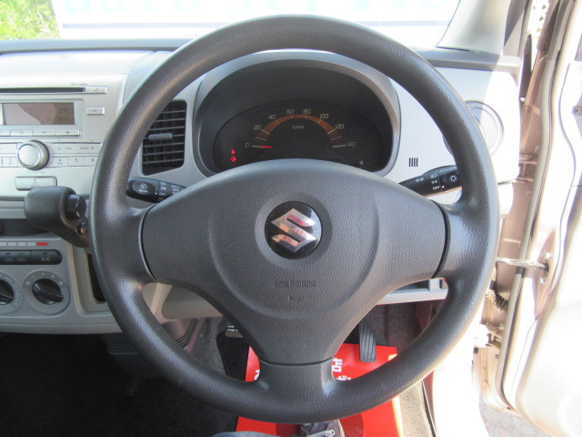 【当店から遠方のお客様でも安心してご検討いただけるよう、一台一台を第三者機関の鑑定をしております。詳しい鑑定内容は、当店スタッフまで、お気軽にお問い合わせください】