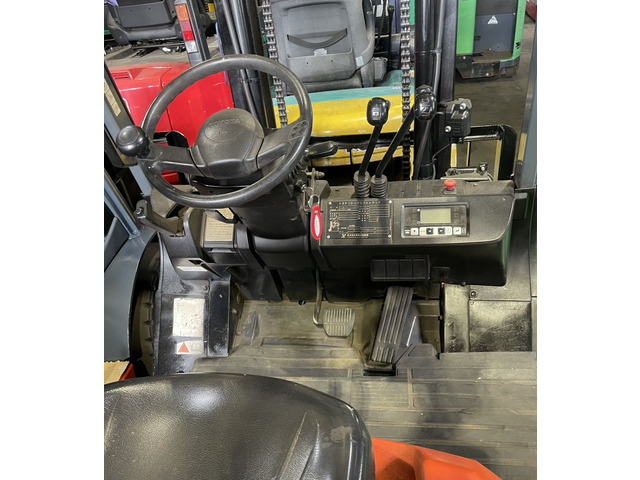 トヨタL&amp;F電動フォークリフト