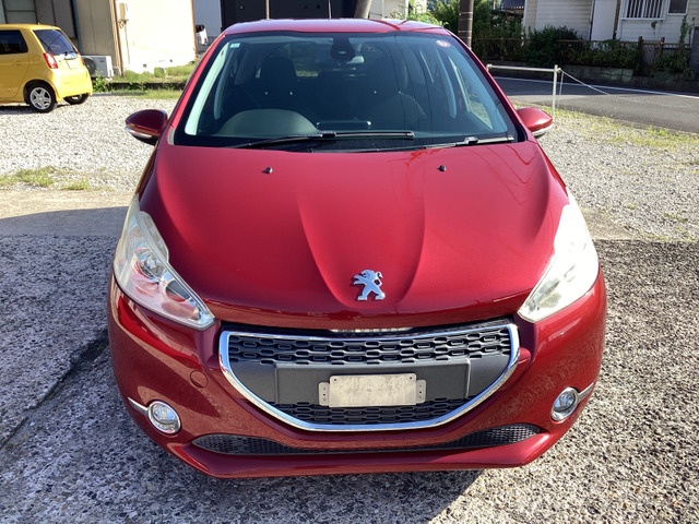 208(プジョー) プレミアム 中古車画像