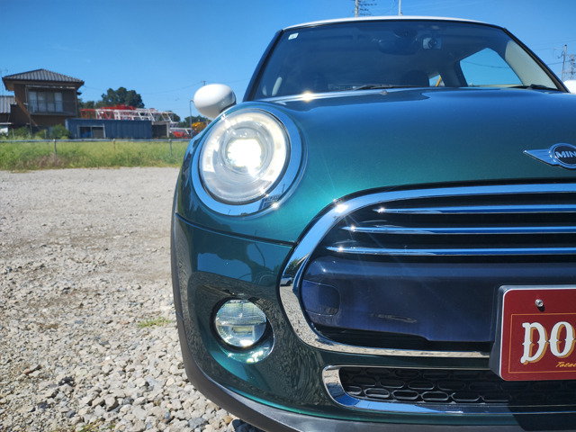 �w�b�h���C�g�ƃt�H�O���C�g�́ALED���C�g�ɂȂ��Ă���A��Ԃ̎��E����������Ɗm�ۂł��܂�!