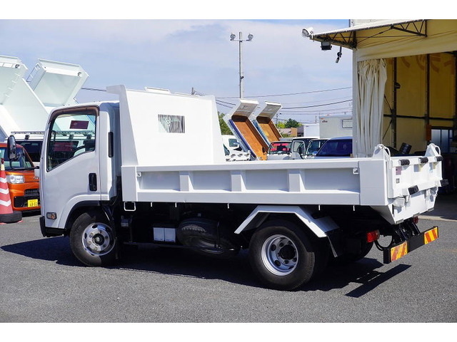 �o���E�g���b�N�Ƃ���1��1��d�l�̈قȂ镨�����A���m���Ɋ�Â�������₷�����������Ē����܂��B