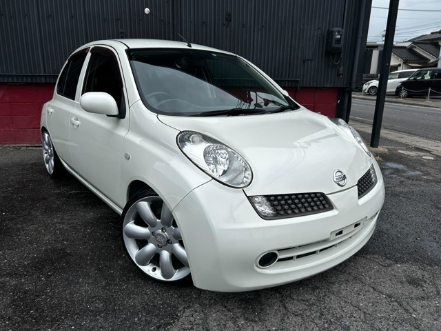 マーチ(日産) 1.2 12E ブラックインテリアパッケージ　車高調 Bluetooth対応ナビ 中古車画像