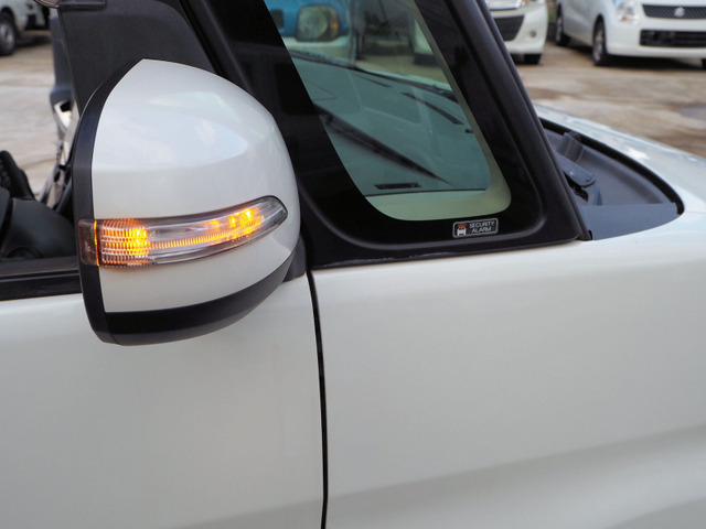 �d���i�[�E�C���J�[�~���[���t���Ă��邾���ō�������UP����E�B���J�[�����T�C�h�~���[!!������񌩂��ڂ����łȂ��A�Ό��Ԃ���̎��F���̌���ɂȂ���A���S�x���オ��܂�