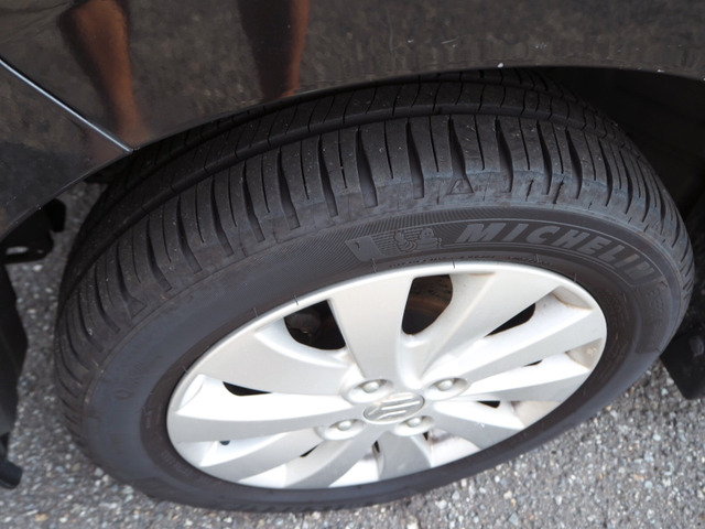 �A���~�z�C�[���Ƃ�������a�̂���^�C���ł�����A���ꂩ��̑��s�����Ǝg�����ɂ����܂����A�����ɔ���������S�z���Ȃ��ł���