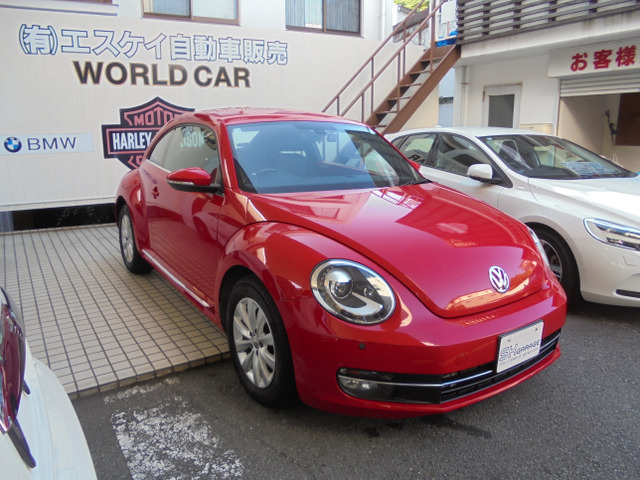 フォルクスワーゲン　ビートル　赤色 フォルクスワーゲン・ザ・ビートル 2.0TSI（FF/6AT）【海外試乗