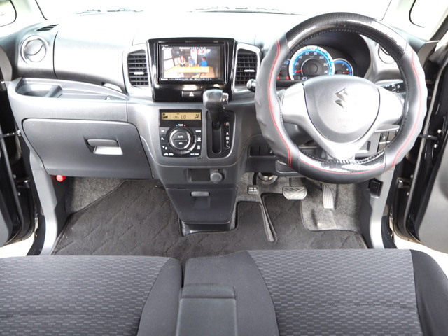 �d���X���C�h�h�A�E�L�[���X�ƃv�b�V���X�^�[�g�E�I�[�g���C�g�E�t���Z�OTV&�i�r�E�t���G�A���E�I�[�g�G�A�R���E�A���~�E���̑������̗L�鍋�ؑ����̌y�����Ԃł��B�Y��Ȏ����ł�������K�ɂƎg�������܂�