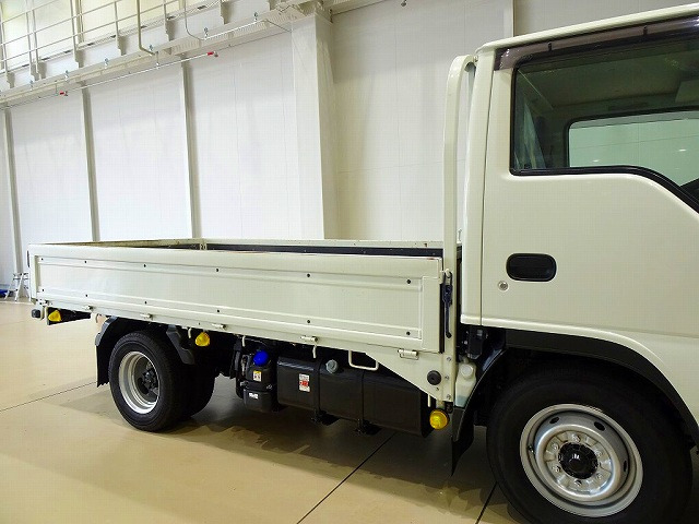 �ב����:312&times;162&times;38 �O���J ���A�A�I���`�F�[��2��