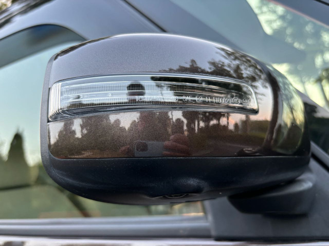 �E�B���J�[�t���h�A�~���[���