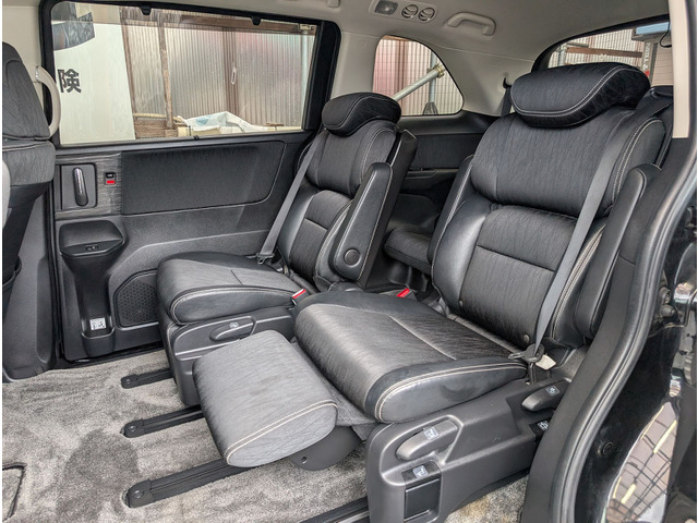 �����O�X���C�h�o����Z�J���h�V�[�g�ɂ�葫�����������o���܂��B����ɂ��I�b�g�}�����g�p�������b�N�X�Ȏp���Ńh���C�u���y���߂܂���