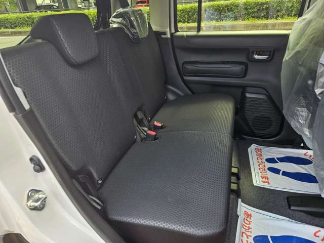 リア分割式リクライニングシート