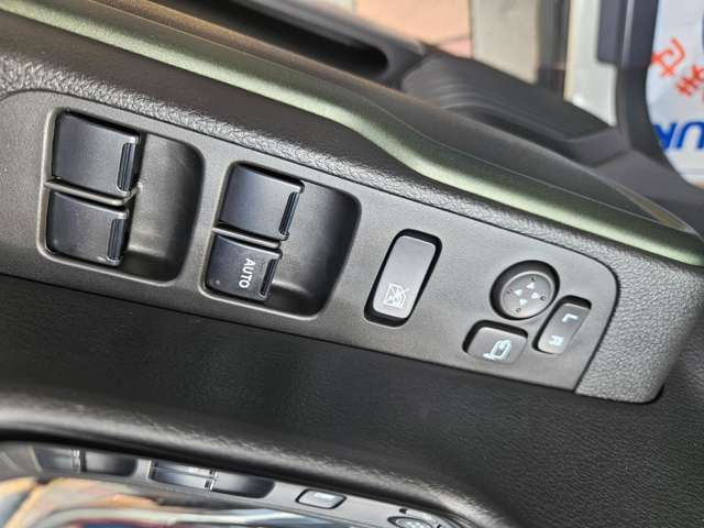 全席パワーウインドー