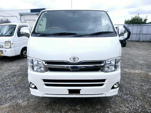 ハイエースバン